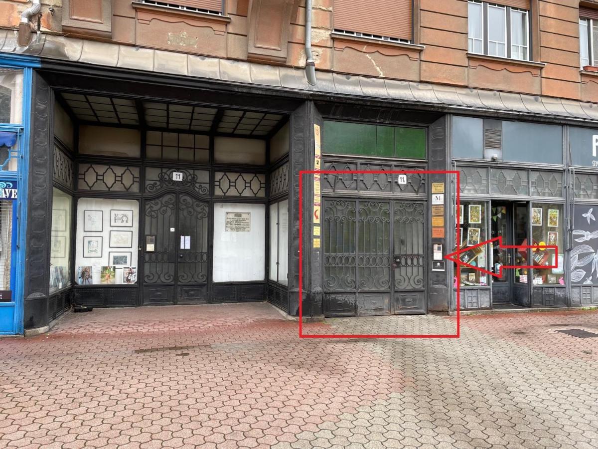 Broadway Apartments B1 Ντέμπρετσεν Εξωτερικό φωτογραφία